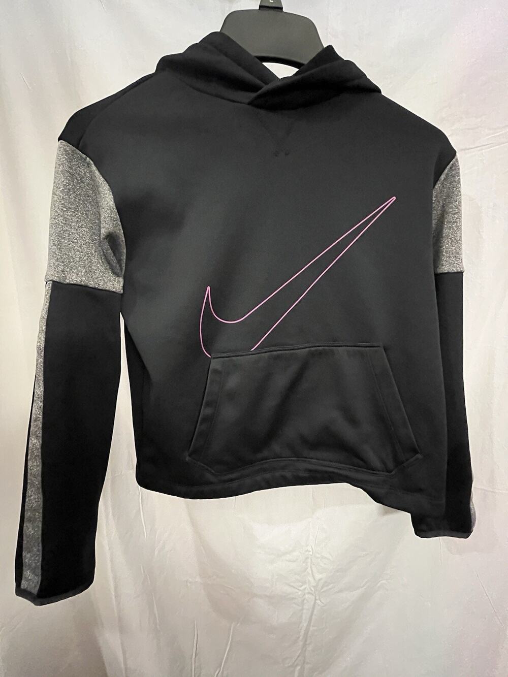 Nike Hoodie Girls Youth XL Black Gray Long Sleeve Hooded Pink Swoosh Crop
